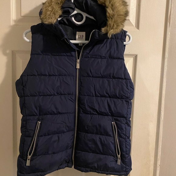 Gap Navy puffer vest M - Picture 1 of 2